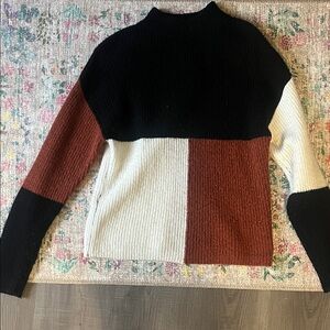 Abound Black Fabric Label